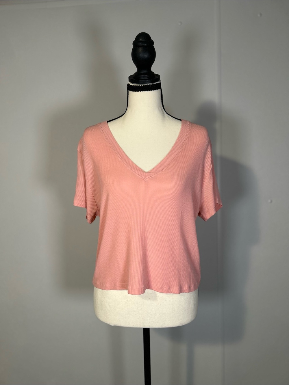 American Eagle Outfitters Pink V-Neck Short Sleeve Top